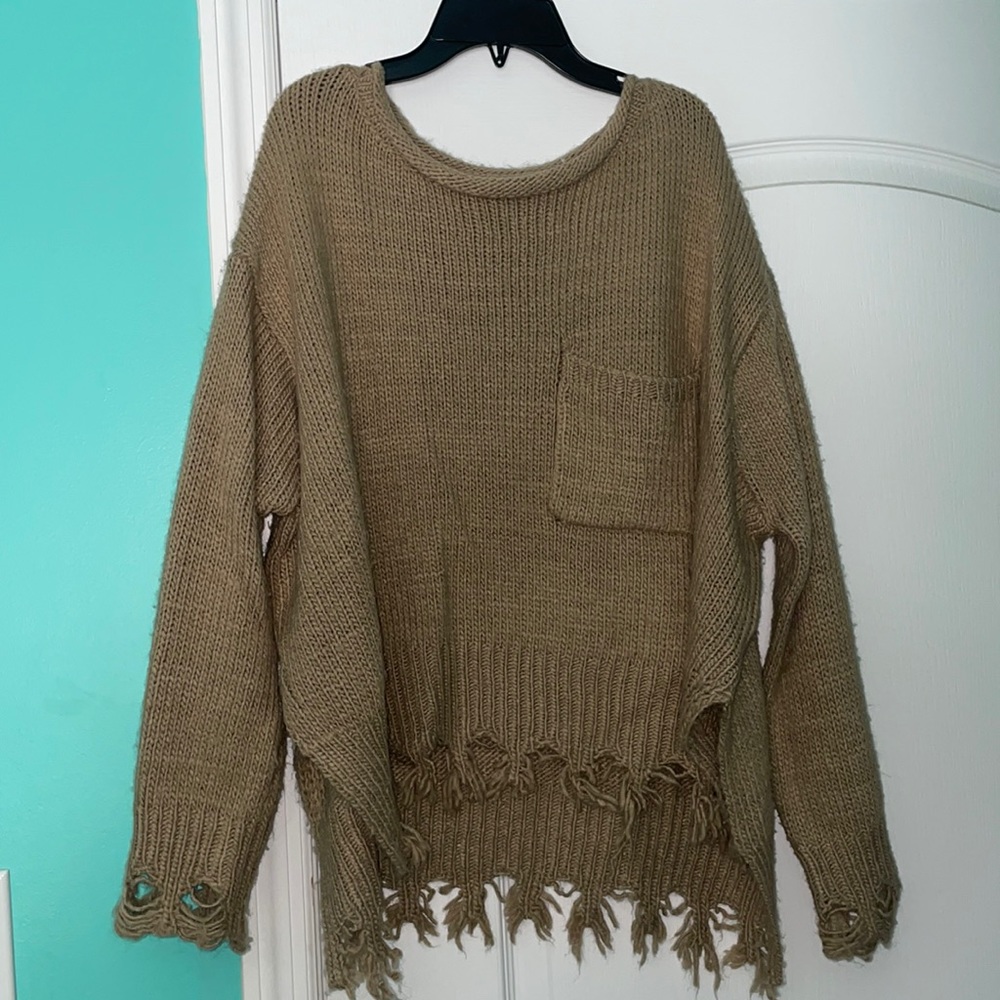 She + Sky medium brown/tan sweater